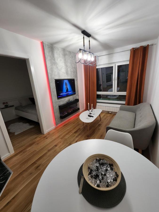 Apartman Park Lake 투즐라 외부 사진
