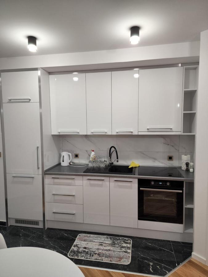 Apartman Park Lake 투즐라 외부 사진