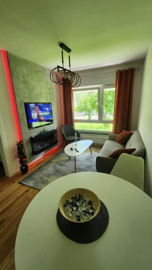 Apartman Park Lake 투즐라 외부 사진